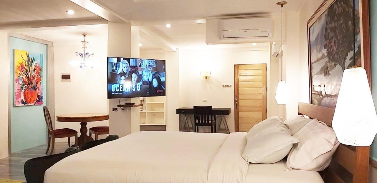 เดอะ คาร์เมเลนซ์ วิว วิลลา Bed & Breakfast Tagaytay City ภายนอก รูปภาพ