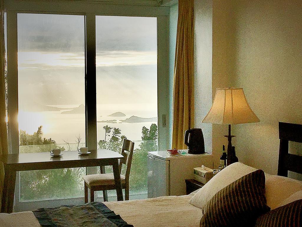 เดอะ คาร์เมเลนซ์ วิว วิลลา Bed & Breakfast Tagaytay City ภายนอก รูปภาพ