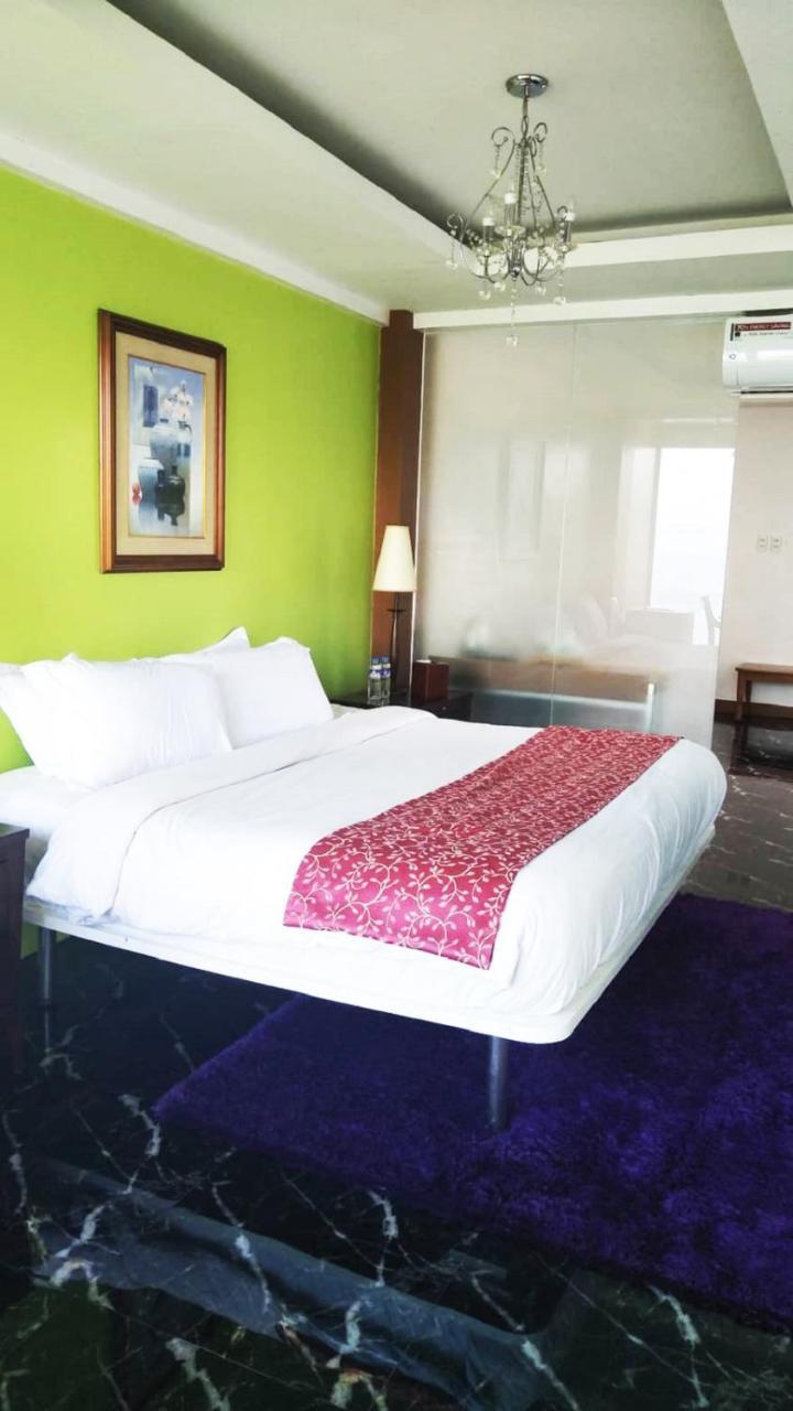 เดอะ คาร์เมเลนซ์ วิว วิลลา Bed & Breakfast Tagaytay City ภายนอก รูปภาพ