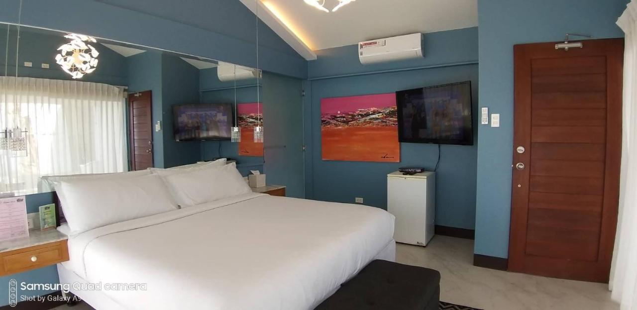 เดอะ คาร์เมเลนซ์ วิว วิลลา Bed & Breakfast Tagaytay City ภายนอก รูปภาพ