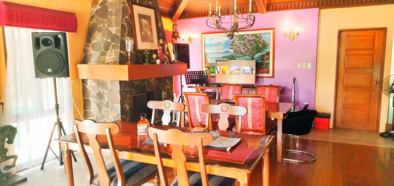 เดอะ คาร์เมเลนซ์ วิว วิลลา Bed & Breakfast Tagaytay City ภายนอก รูปภาพ