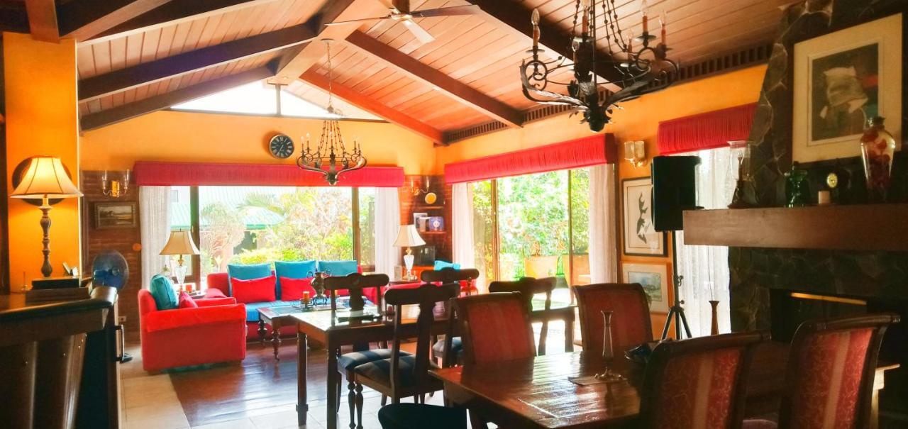 เดอะ คาร์เมเลนซ์ วิว วิลลา Bed & Breakfast Tagaytay City ภายนอก รูปภาพ